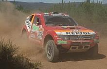 Luc Alphand und Co-Pilot Gilles Picard gewannen mit zwei Sekunden Vorsprung. Foto: Auto-Reporter/Mitsubishi